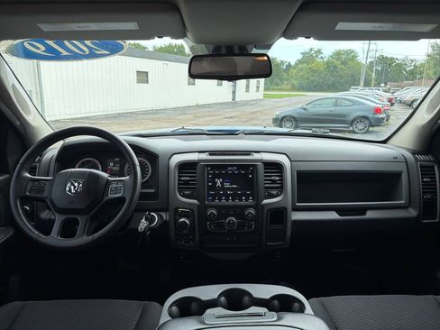 Used 2019 RAM 1500 Express w/ Hydro Blue Sport Package AWD/4WD image 18