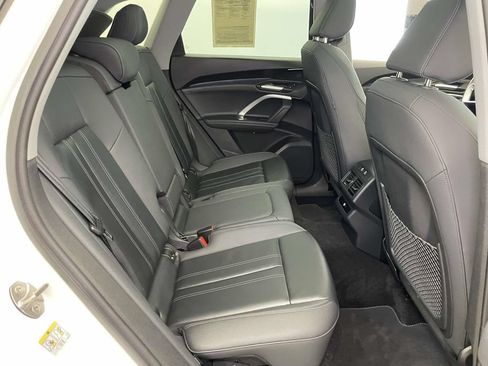 Certified 2025 Audi Q5 Premium w/ Convenience Package AWD/4WD image 22