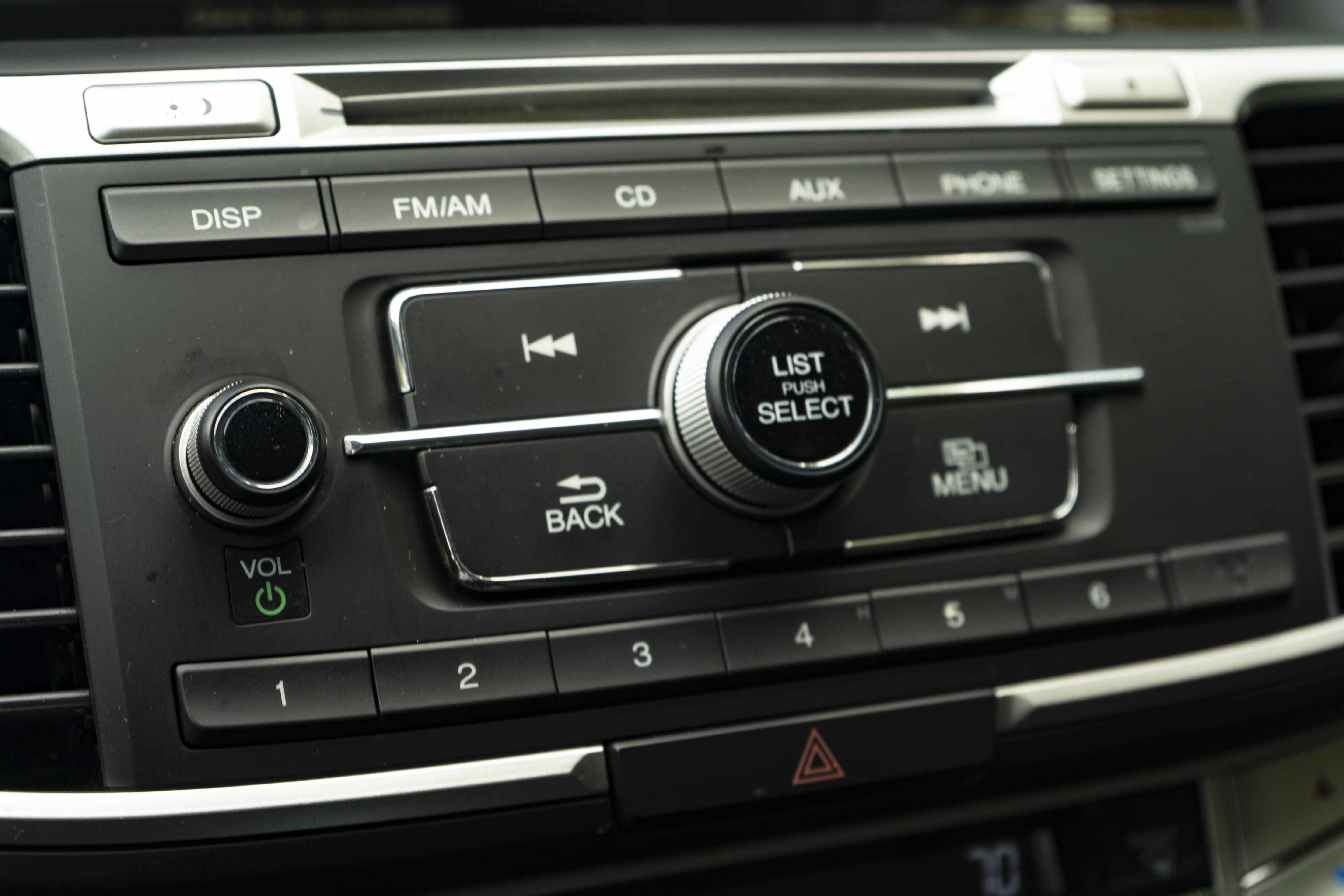 Used 2015 Honda Accord LX image 29
