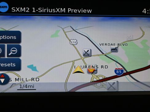 Used 2017 Nissan Titan SV image 19