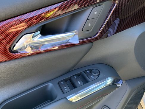 New 2026 Chevrolet Traverse Z71 w/ Driver Confidence Package image 9