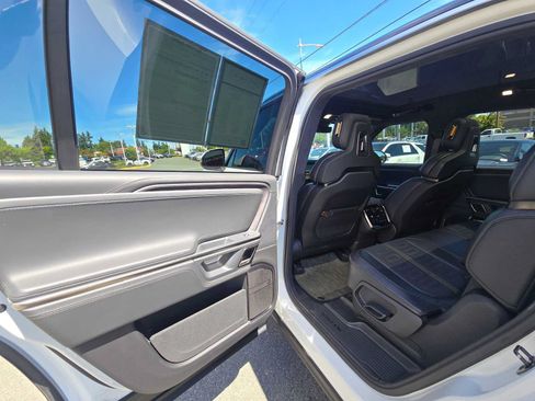 Used 2024 Rivian R1S Adventure Quad AWD/4WD image 15