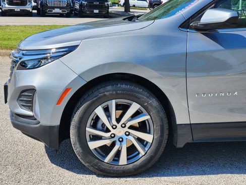 Used 2023 Chevrolet Equinox LT FWD image 25