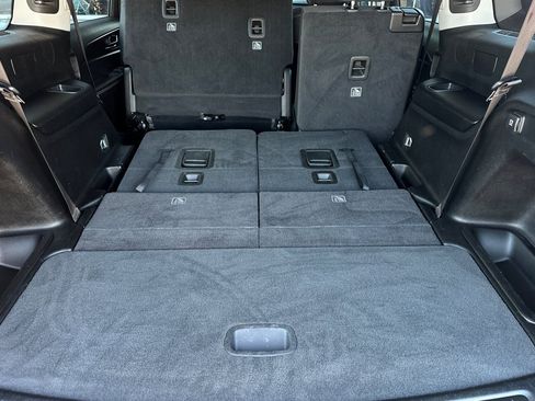 Used 2024 Jeep Grand Cherokee L Laredo image 15