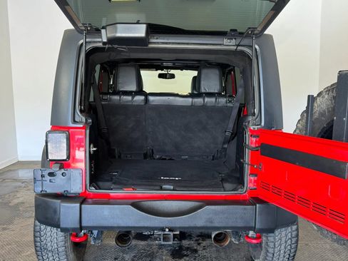 Used 2014 Jeep Wrangler Unlimited Sport w/ Quick Order Package 24S AWD/4WD image 32