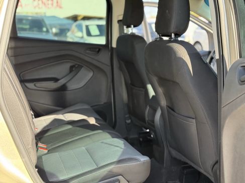 Used 2018 Ford Escape S image 15