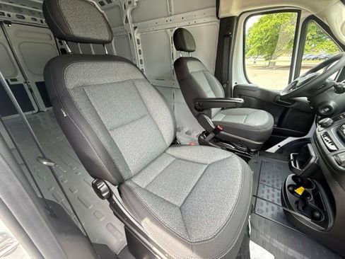Used 2025 RAM ProMaster 3500 w/ Quick Order Package 24G SLT FWD image 20