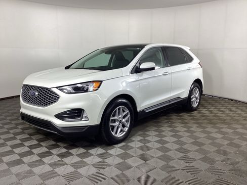 Used 2023 Ford Edge SEL w/ Convenience Package AWD/4WD image 5