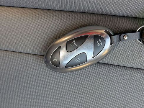 New 2025 Hyundai Elantra SEL image 33