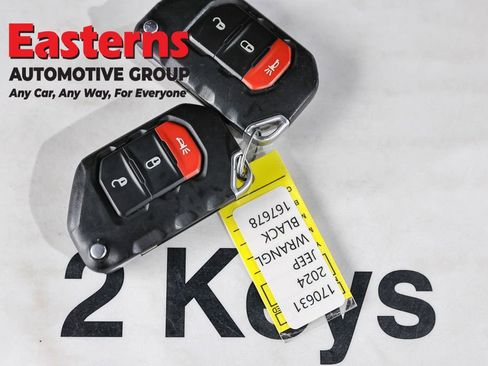 Used 2024 Jeep Wrangler Unlimited AWD/4WD image 27