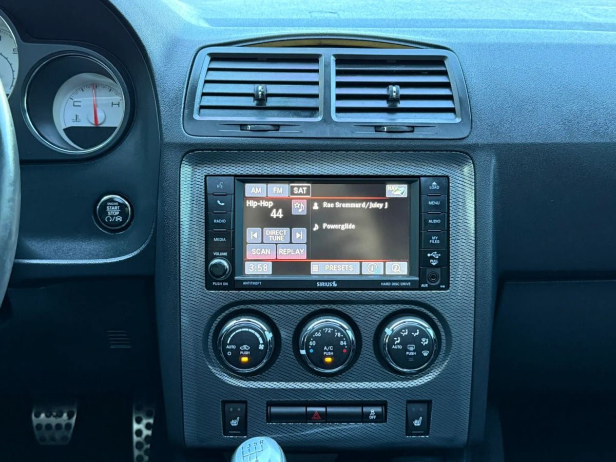 Used 2013 Dodge Challenger R/T RWD image 46