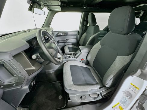 Used 2025 Ford Bronco Big Bend image 13