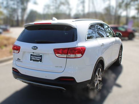 Used 2016 Kia Sorento EX w/ EX Premium Package image 12