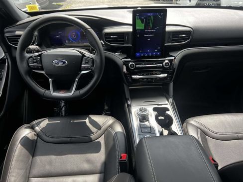 Used 2022 Ford Explorer ST w/ Equipment Group 401A AWD/4WD image 12