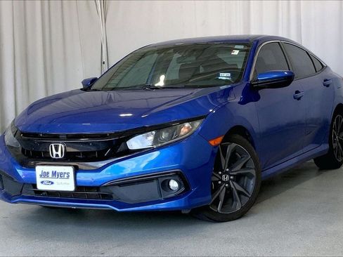 Used 2020 Honda Civic Sport image 2