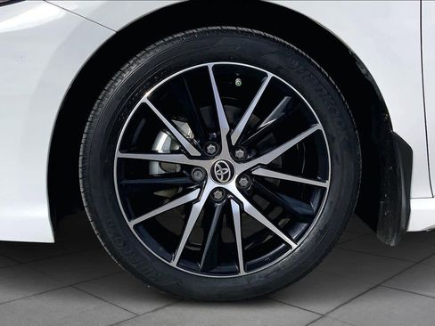 Used 2023 Toyota Camry SE image 10