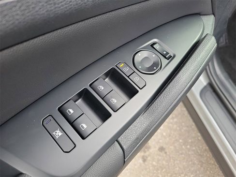 New 2026 Kia Sportage EX image 22