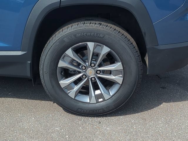 Used 2026 Chevrolet Equinox LT AWD/4WD image 31