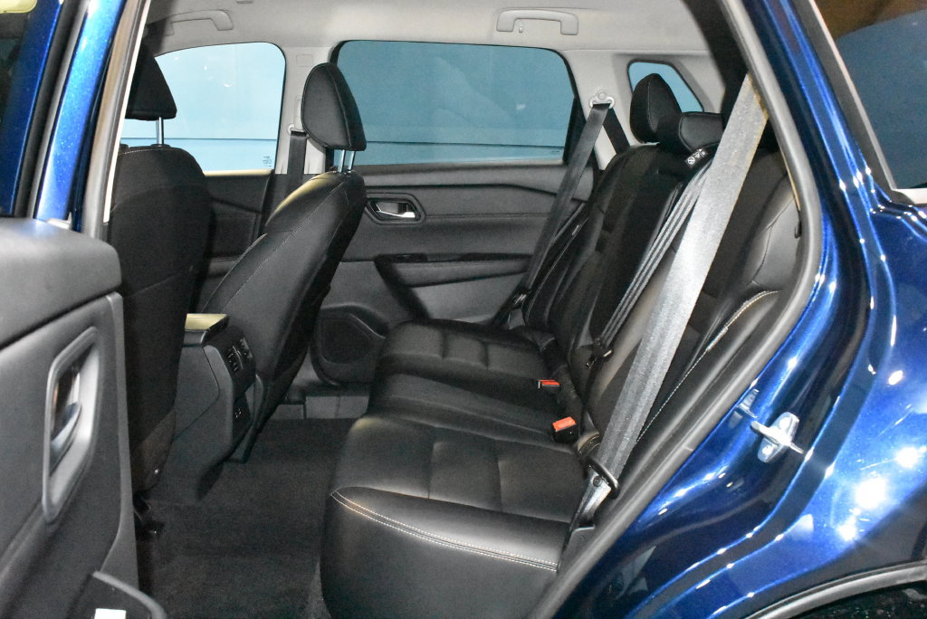 Certified 2026 Nissan Rogue SL AWD/4WD image 19