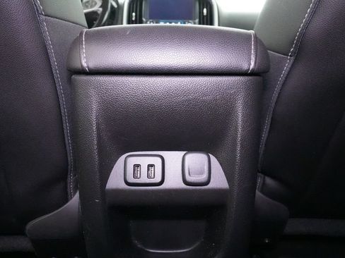 Used 2017 Chevrolet Colorado LT w/ Luxury Package, Chrome RWD image 18