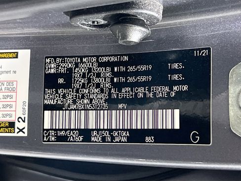 Used 2022 Lexus GX 460 Premium w/ Accessory Package image 34