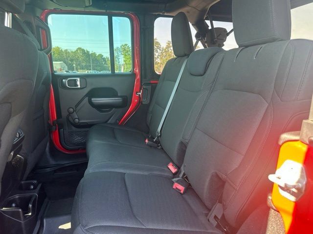 Used 2018 Jeep Wrangler Unlimited Sport AWD/4WD image 29