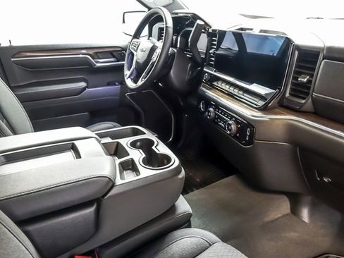 Used 2023 Chevrolet Silverado 1500 LT image 30