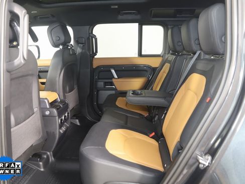 Used 2024 Land Rover Defender 110 X-Dynamic SE image 47