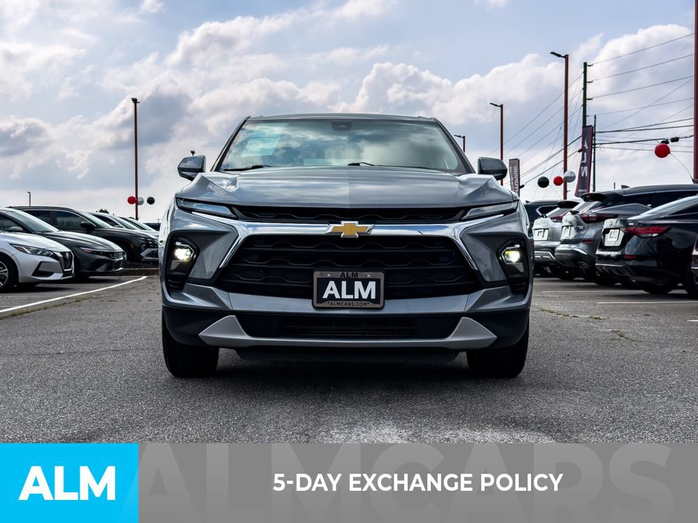 Used 2023 Chevrolet Blazer LT w/ Driver Confidence Package FWD image 3