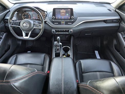 Used 2024 Nissan Altima 2.5 SR image 14