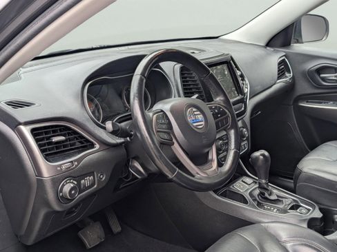 Used 2019 Jeep Cherokee Limited w/ Trailer Tow Group image 14