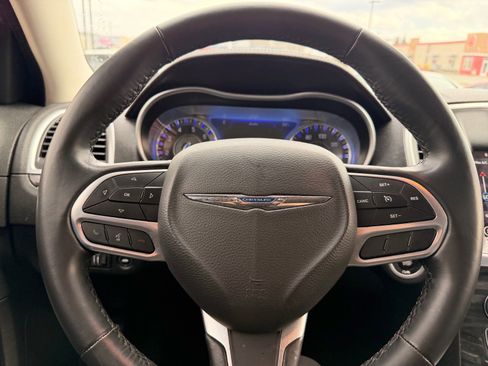 Used 2021 Chrysler 300 Touring L image 13