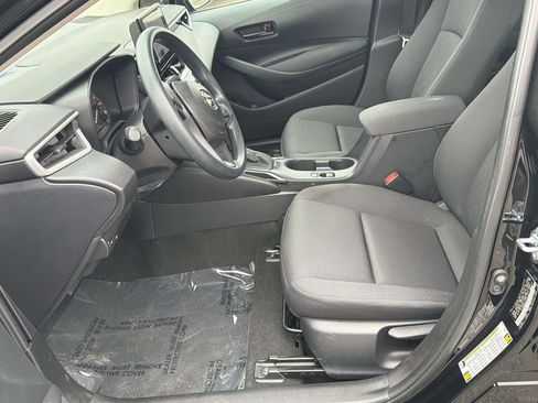 Certified 2025 Toyota Corolla LE FWD image 24