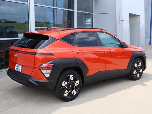 Used 2025 Hyundai Kona SEL FWD image 3