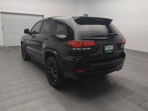 Used 2019 Jeep Grand Cherokee Altitude RWD image 5