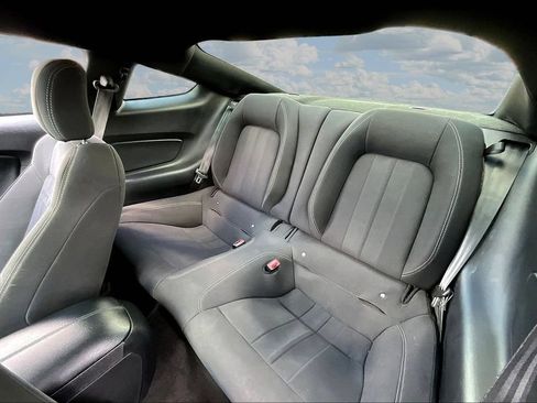 Used 2020 Ford Mustang Coupe RWD image 20