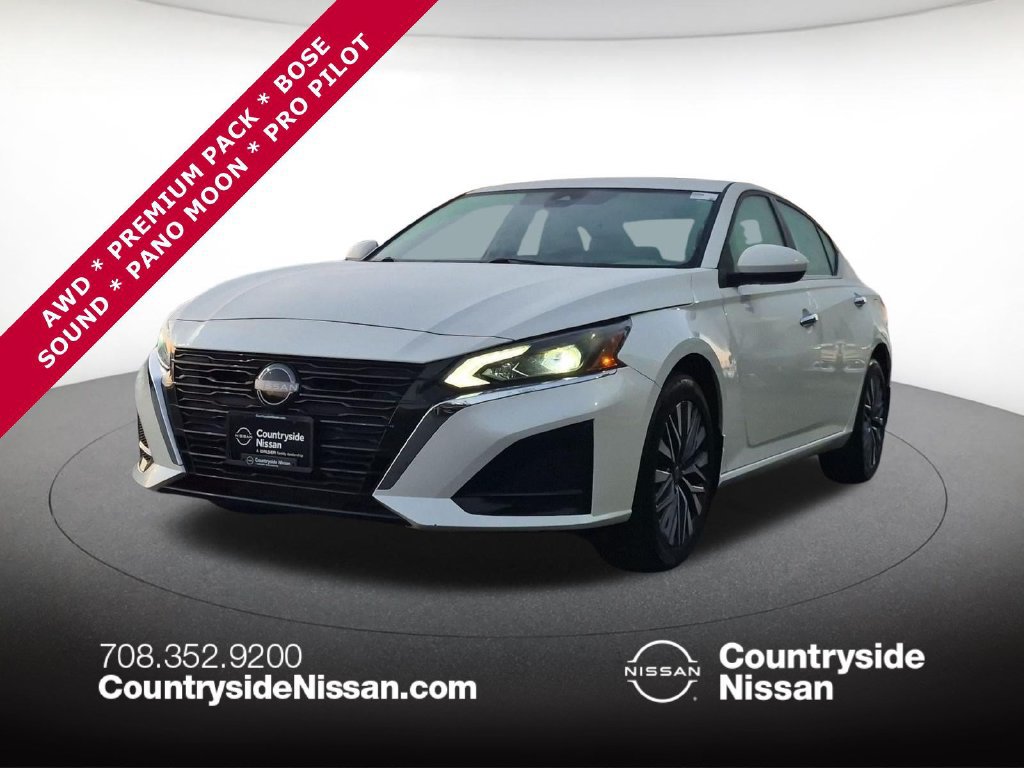 Used 2024 Nissan Altima 2.5 SV w/ SV Premium Package AWD/4WD image 1