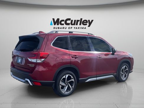 Used 2022 Subaru Forester Touring w/ Popular Package #3 AWD/4WD image 6
