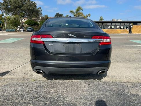 Used 2011 Jaguar XF Premium RWD image 4