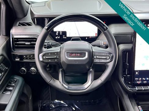 Used 2026 GMC Yukon XL AT4 w/ AT4 Premium Plus Package AWD/4WD image 30