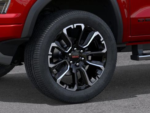 New 2026 GMC Canyon Denali w/ LPO, Black Badging Package image 9