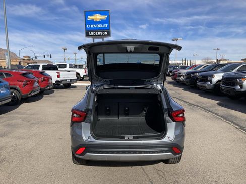 Used 2026 Chevrolet Trax LT w/ LT Convenience Package image 35