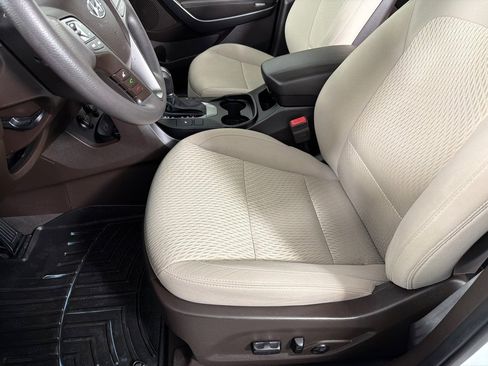 Used 2018 Hyundai Santa Fe Sport w/ 2.4L Value Package 02 image 12