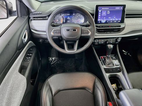 Used 2022 Jeep Compass Latitude AWD/4WD image 20