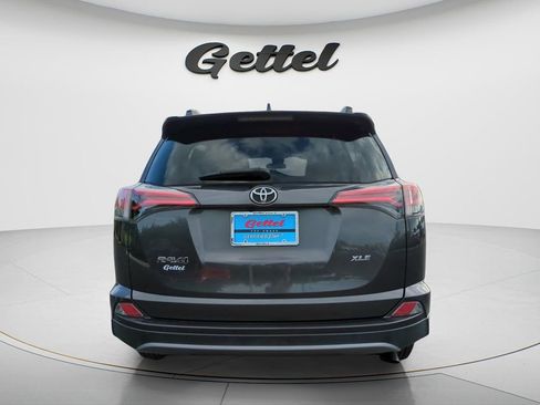 Used 2018 Toyota RAV4 XLE FWD image 6