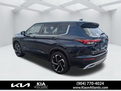 Used 2024 Mitsubishi Outlander SE Black Edition AWD/4WD image 5
