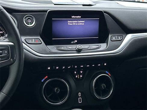 Used 2021 Chevrolet Blazer LT image 15