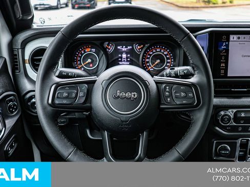 Used 2025 Jeep Wrangler Unlimited Sport AWD/4WD image 24