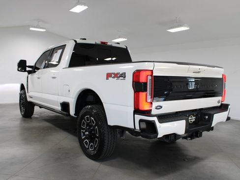 Used 2026 Ford F250 Platinum AWD/4WD image 7