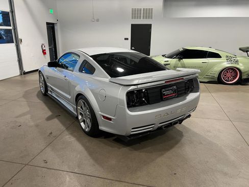 Used 2006 Ford Mustang GT image 9